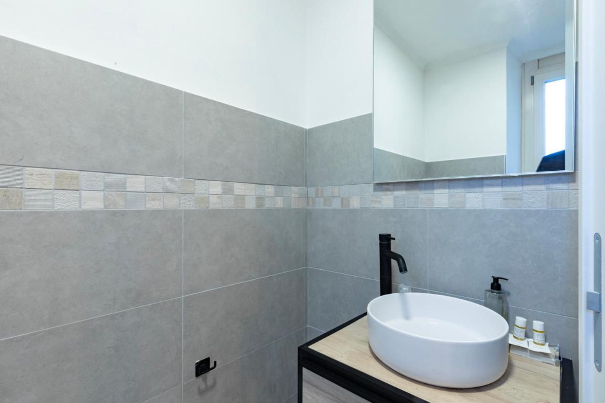 Rdr Tortona Rooms Rome Extérieur photo